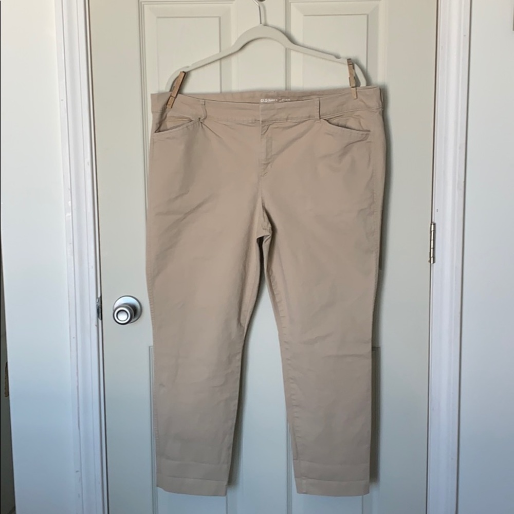 Size 18 Old Navy pixie pants
